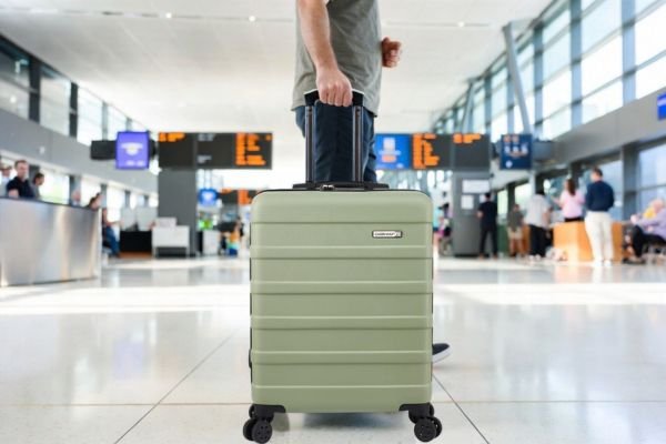 Cabin Max Hard Shell Carry-On Suitcase Review